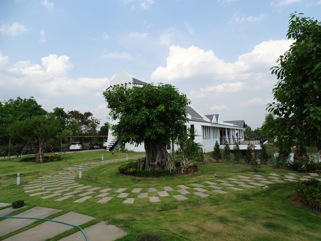 Lemon Resort Buriram Exterior foto