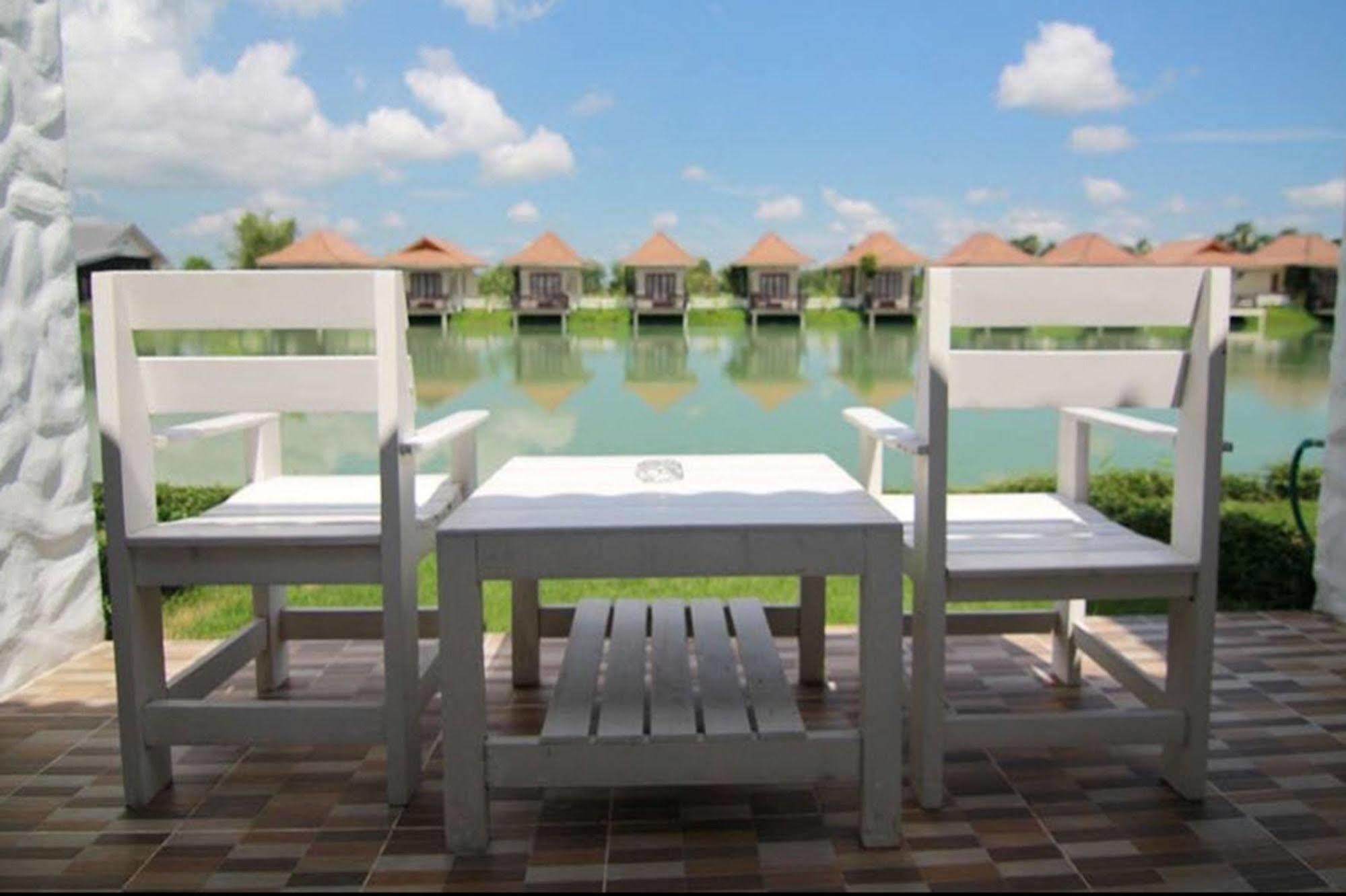 Lemon Resort Buriram Exterior foto