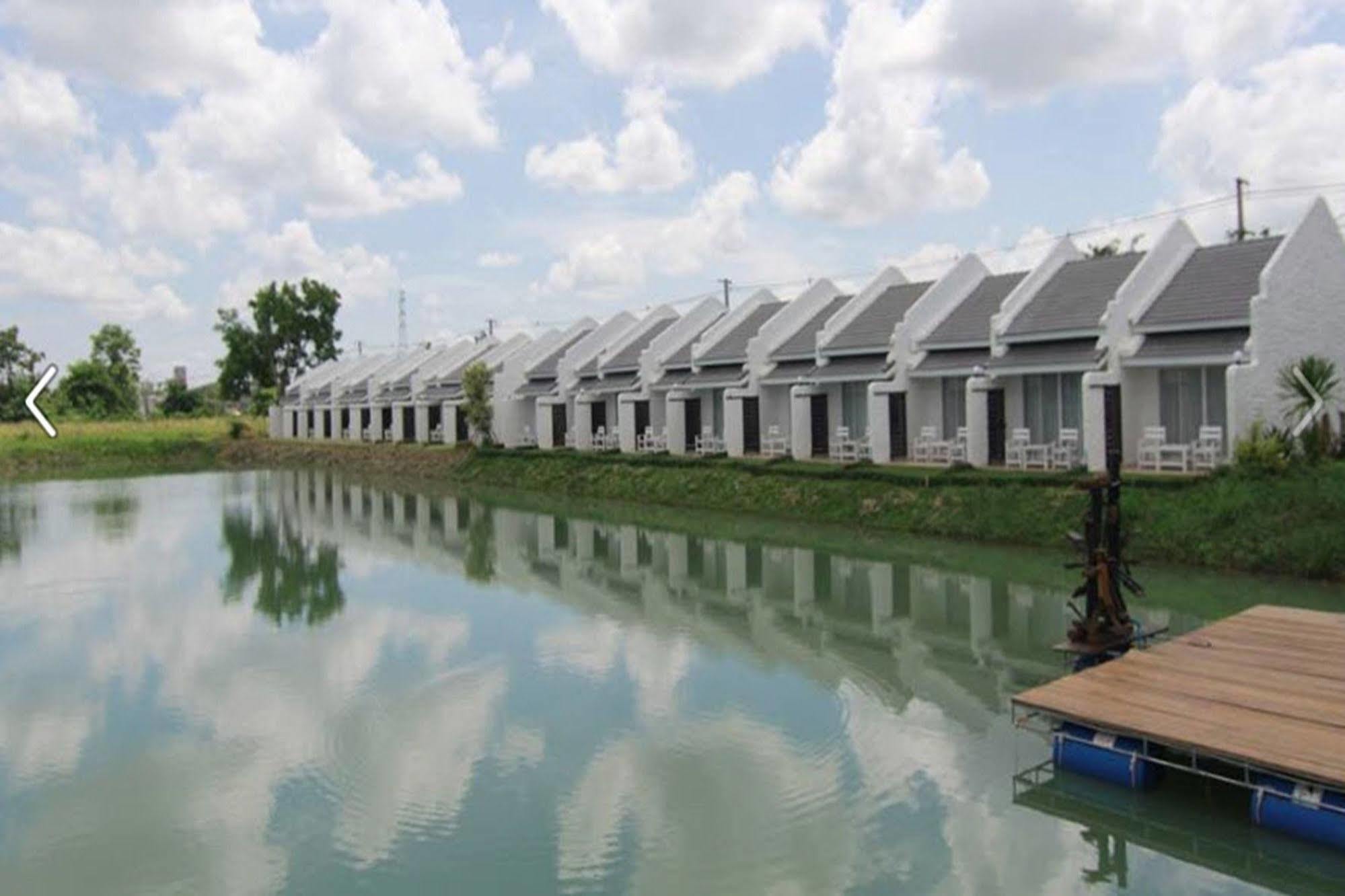 Lemon Resort Buriram Exterior foto